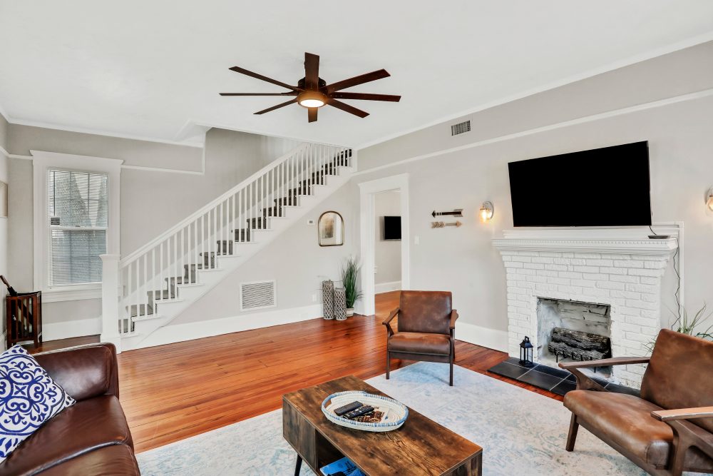 1104 Lasalle Street - 1